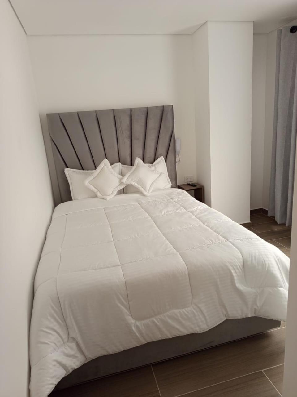 Hotel Saron Богота Экстерьер фото